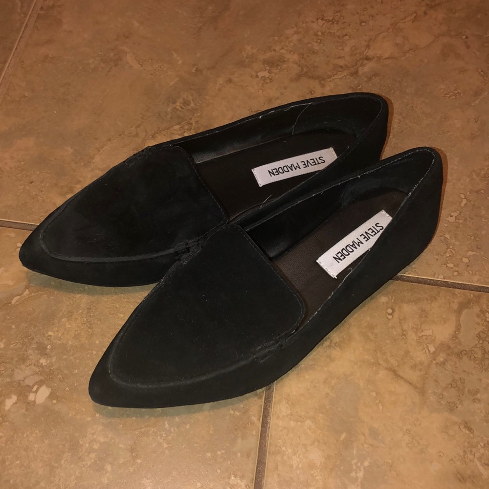 STEVE MADDEN Sued flat loafers